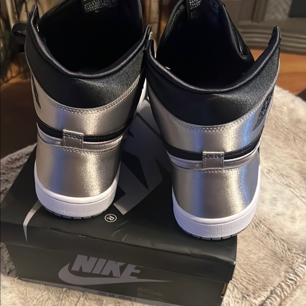 Nike High-Top Black and Silver Sneakers - Picture 4 of 6